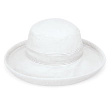 white hat for sun